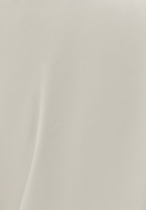 Blazer Ceket ve Denim Etek Kombini