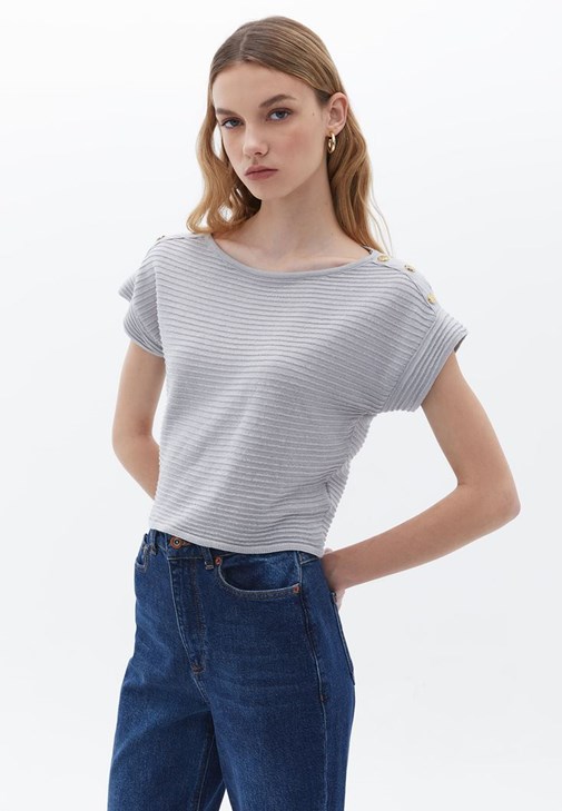 Gri Bot Yaka Simli Crop Tişört