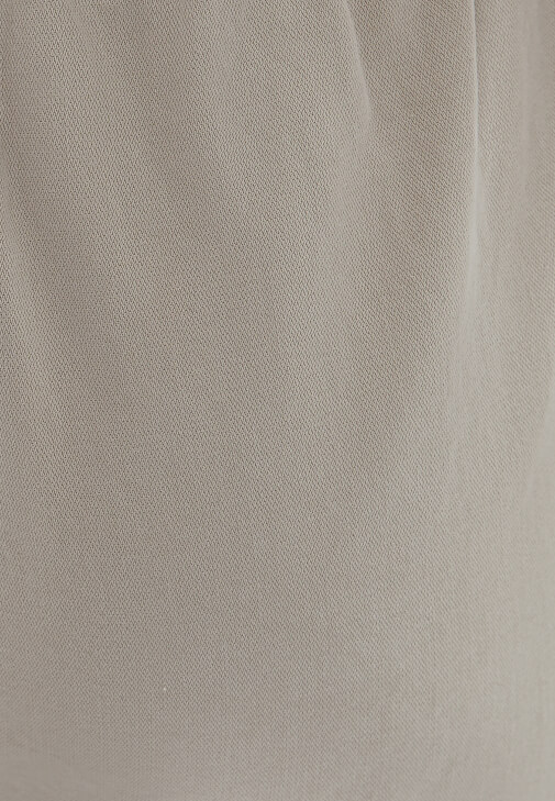 Cepli Mini Şort ve İnce Askılı Atlet Kombini