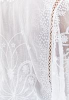 Bayan Beyaz Nakış Detaylı Bluz