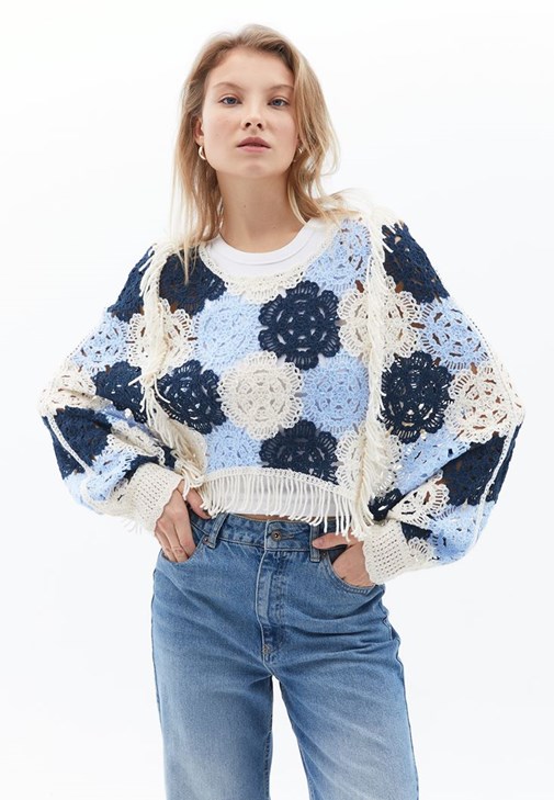 Çok Renkli Nakışlı Crop Bluz