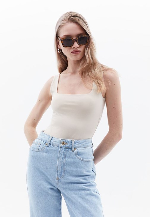 Bej Pamuklu Kare Yaka Atlet