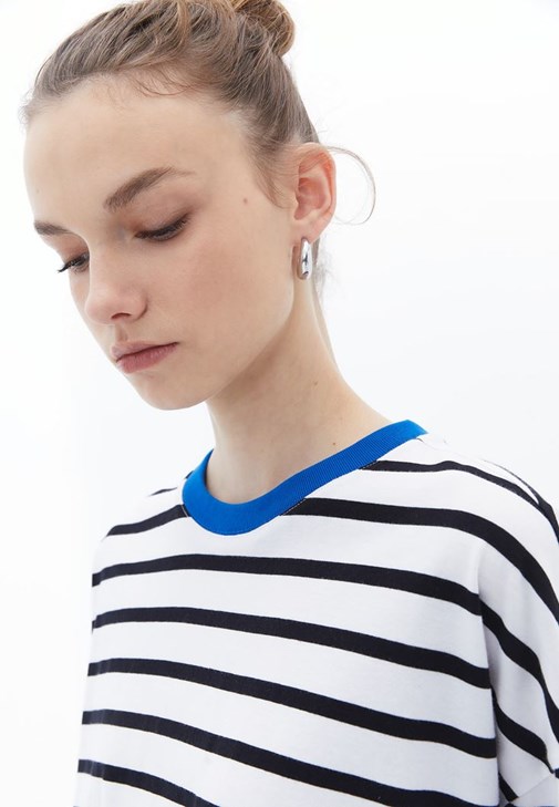 Çizgili Basic Tişört ve Pantolon Kombini