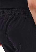 Carrot-Fit Pantolon ve  Oversize Sweatshirt Kombini