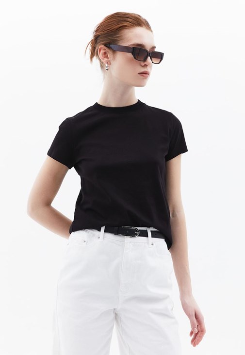 Siyah Pamuklu Sıfır Yaka Tişört