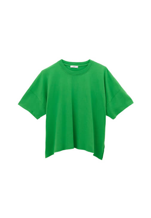 Oversize Tişört ve Flare Pantolon Kombini