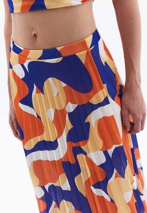 Uzun Etek ve Halter Yaka Bluz Kombini