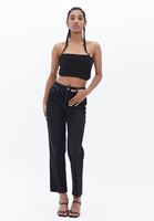 Straplez Atlet ve Denim Pantolon Kombini