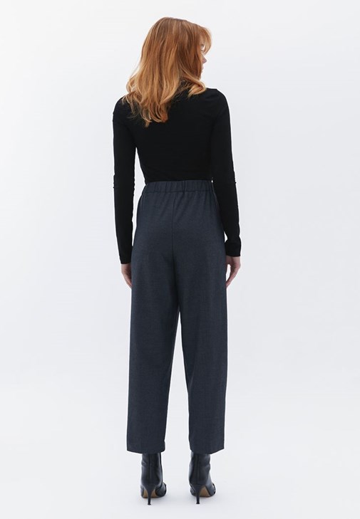 Oversize Blazer Ceket ve Yüksek Bel Pantolon Kombini