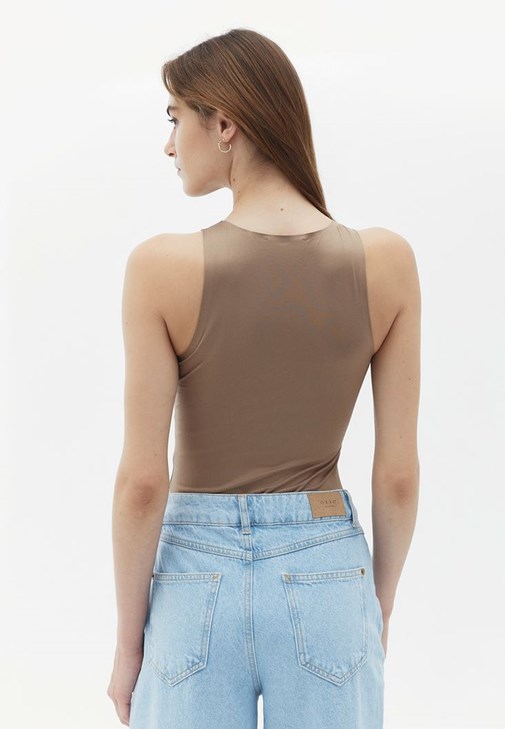 Atlet ve Denim Bol Paça Pantolon Kombini