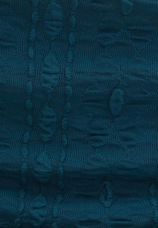 Askısız Atlet ve Flare Pantolon Kombini