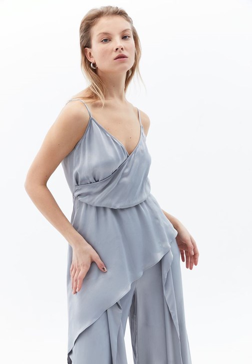 Gri Kruvaze Yaka Asimetrik Bluz