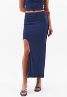 Yırtmaçlı Etek ve Crop Atlet Kombini