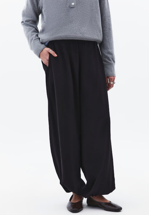 Balon Pantolon ve Süet Ceket Kombini