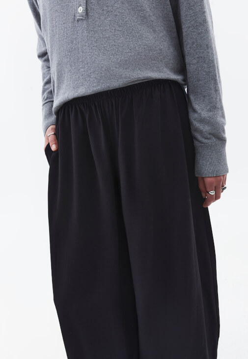 Balon Pantolon ve Süet Ceket Kombini