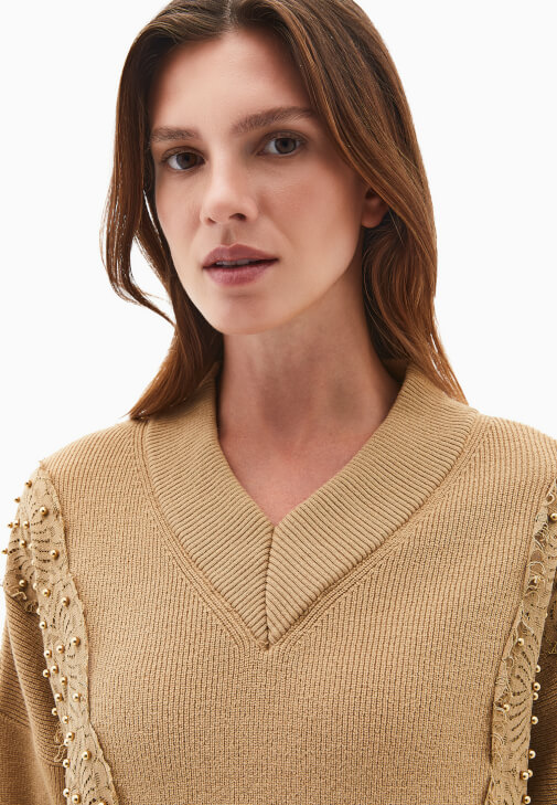 Dantelli Kazak ve Wide-Leg Pantolon Kombini