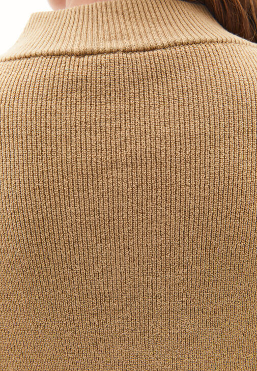 Dantelli Kazak ve Wide-Leg Pantolon Kombini