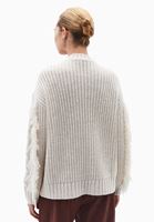 Bayan Krem Püskül Detaylı Triko Kazak