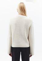 Bayan Krem Düğme Detaylı Kazak