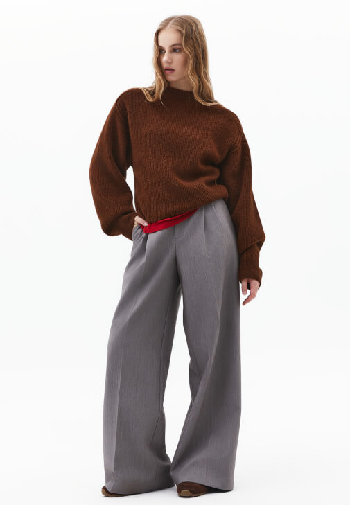 Yünlü Triko Kazak ve Pantolon Kombini