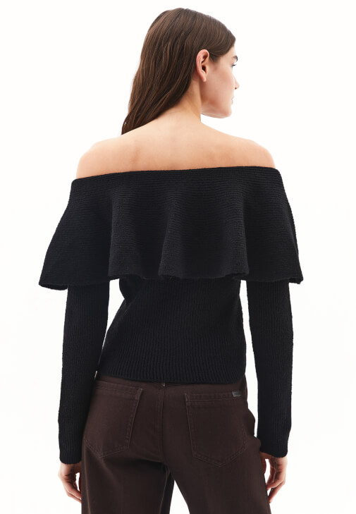 Straplez Kazak ve Bootcut Pantolon Kombini