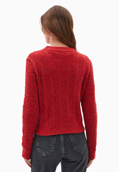 Yün Karışımlı Hırka ve Denim Kombini