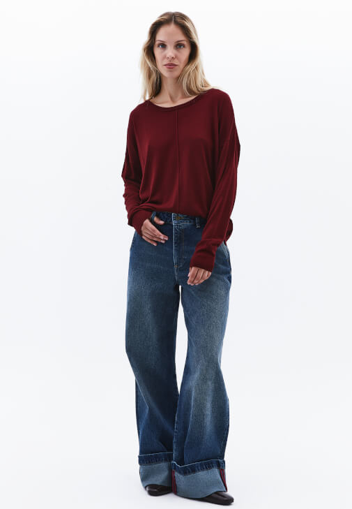 Triko Kazak ve Orta Bel Denim Kombini