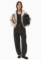 Bayan Siyah Atlet Detaylı Burgulu Tişört