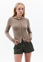 Bayan Kum Beji Yüksek Yaka Düğmeli Bluz