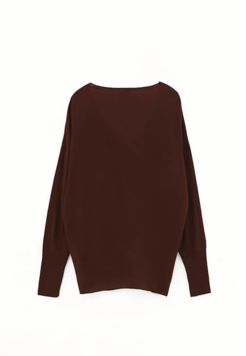 V Yaka Kazak ve Denim Pantolon Kombini