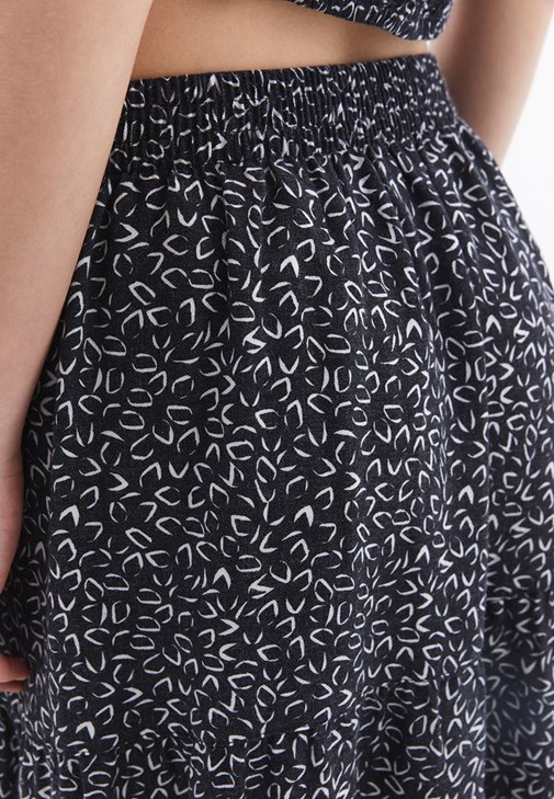 Midi Etek ve Crop Atlet Kombini