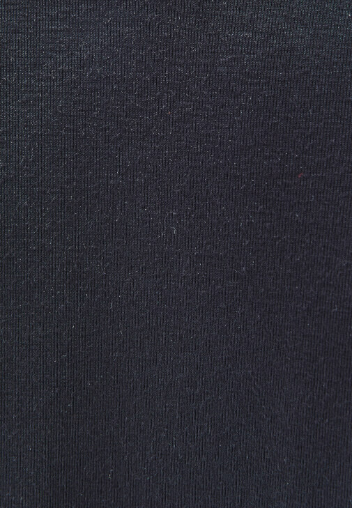 Yaka Detaylı Tişört ve Pantolon Kombini