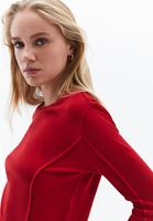 Bayan Kırmızı Sıfır Yaka Uzun Kollu Tişört