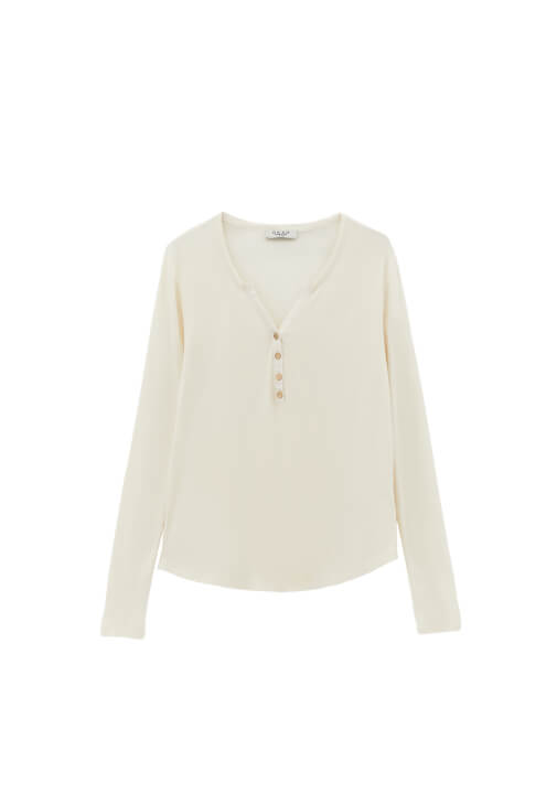 Loose-Fit Tişört ve Süet Ceket Kombini