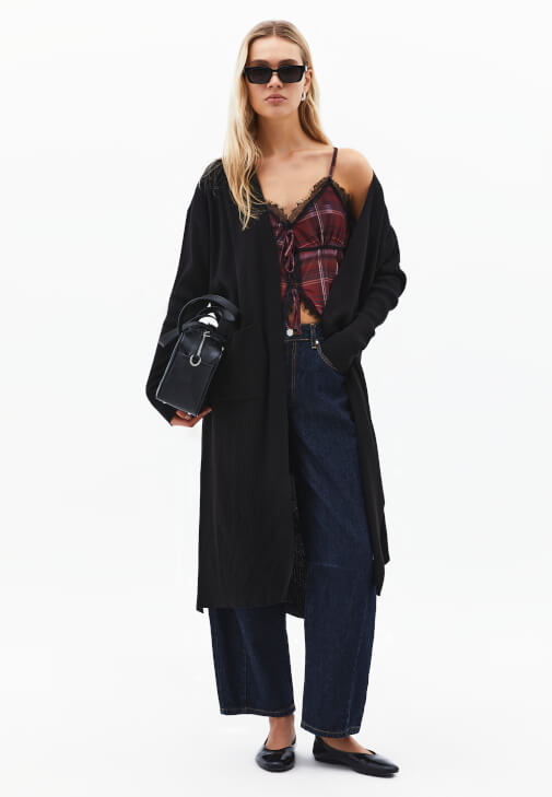 Siyah Uzun Triko Hırka