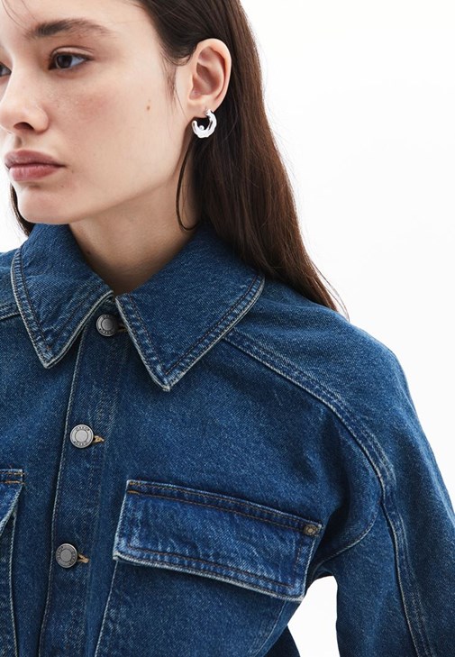 Denim Tulum ve Ayakkabı Kombini