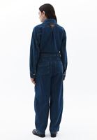 Denim Tulum ve Ayakkabı Kombini