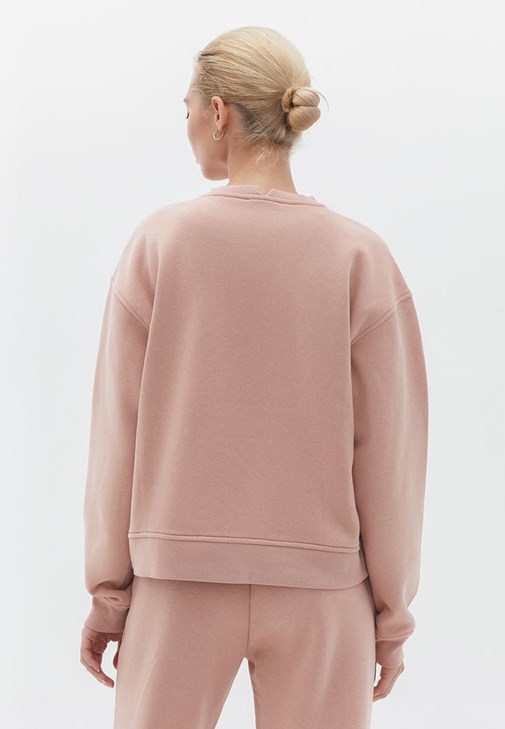 Yüksek Bel Pantolon ve Pamuklu Sweatshirt Kombini