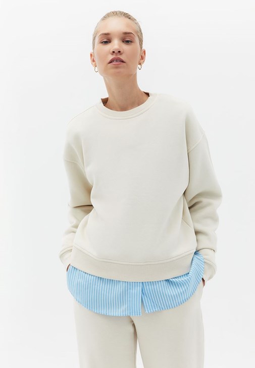 Boxy-Fit Sweatshirt ve Pantolon Kombini 