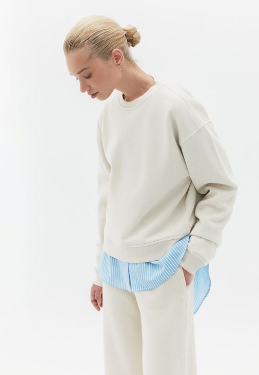 Boxy-Fit Sweatshirt ve Pantolon Kombini 