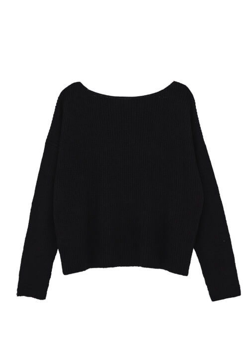 Bot Yaka Kazak ve Bermuda Şort Kombini