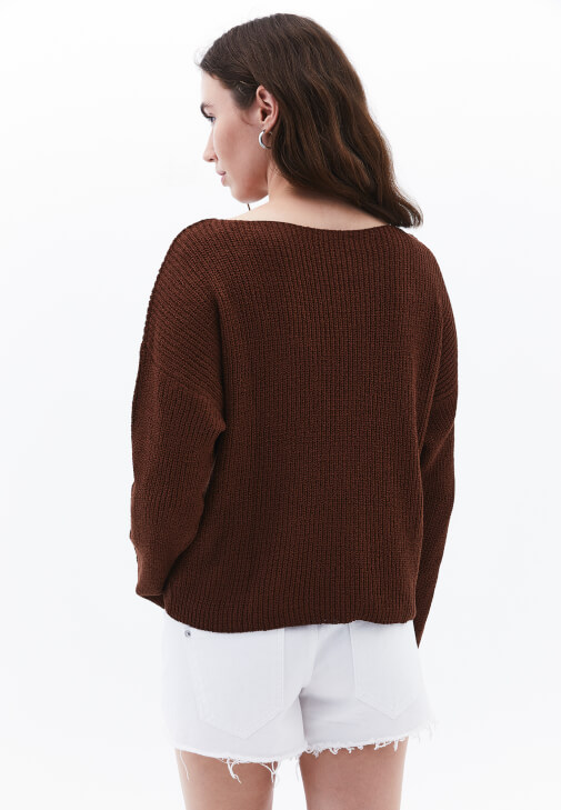 Triko Kazak ve Mini Şort Kombini