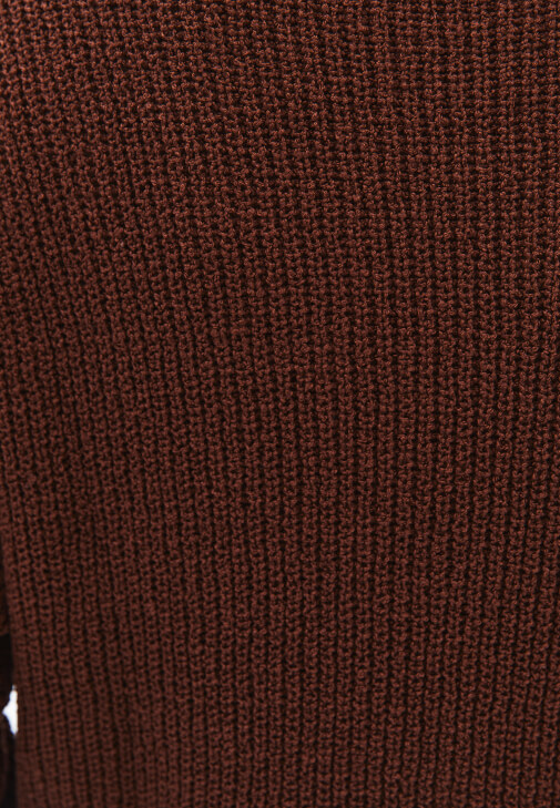 Triko Kazak ve Mini Şort Kombini