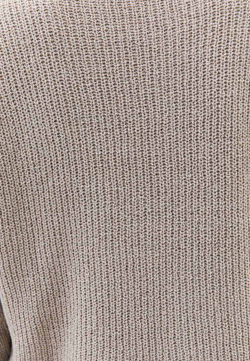 Bot Yaka Kazak ve Tencel Şort Kombini