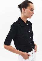 Düğmeli Triko Hırka ve Bol Paça Pantolon Kombini