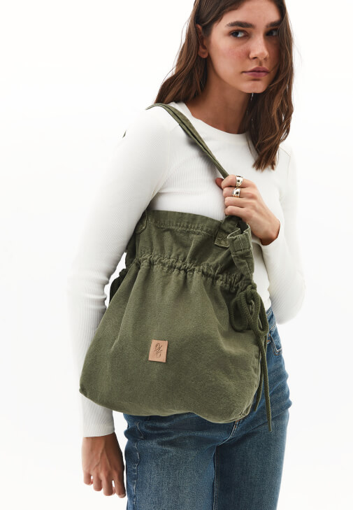 Yeşil Büzgülü Kol Çantası