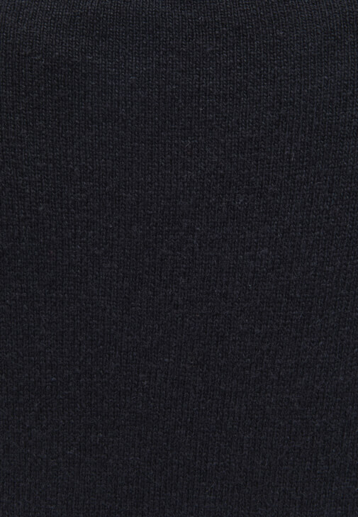 Kaşmir Kazak ve Bol Paça Pantolon Kombini