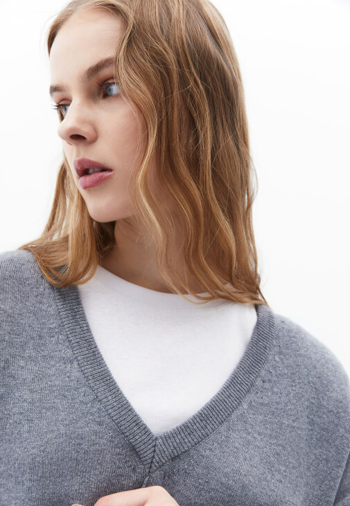 Yünlü Kazak ve Pantolon Kombini