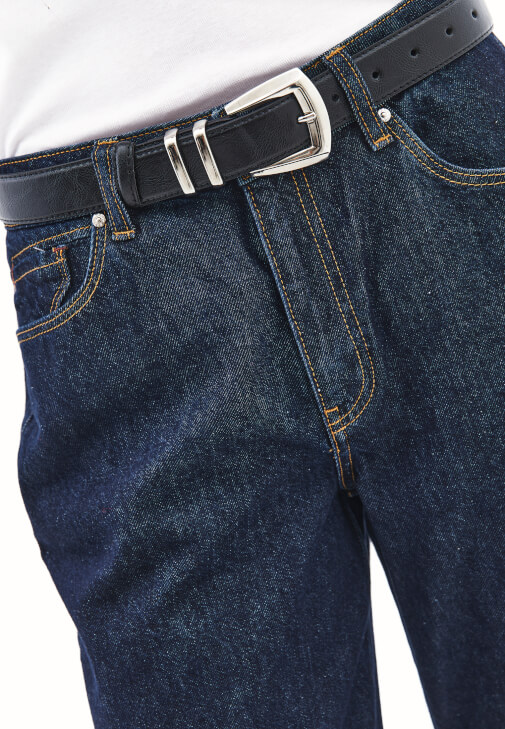 Siyah Toka Detaylı Kemer