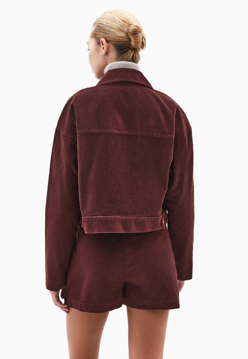 Kadife Ceket ve Şort Etek Kombini